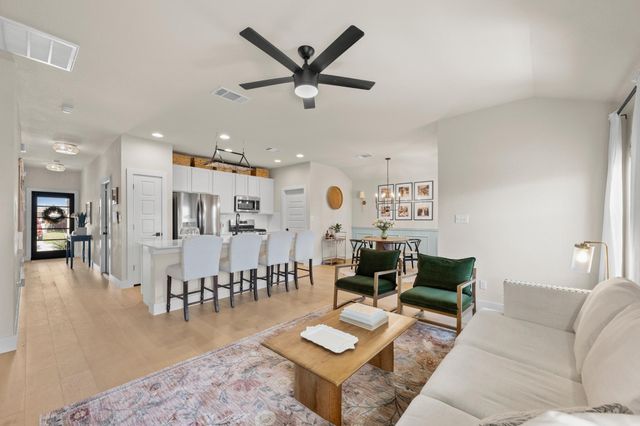 12425 Ostrich TRL, Manor, TX 78653