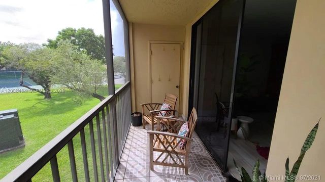 8015 SW 107th Ave 222, Miami, FL 33173