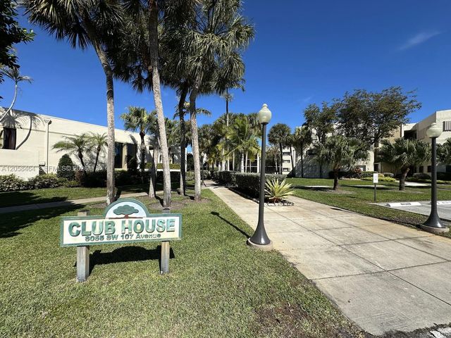 8015 SW 107th Ave 222, Miami, FL 33173