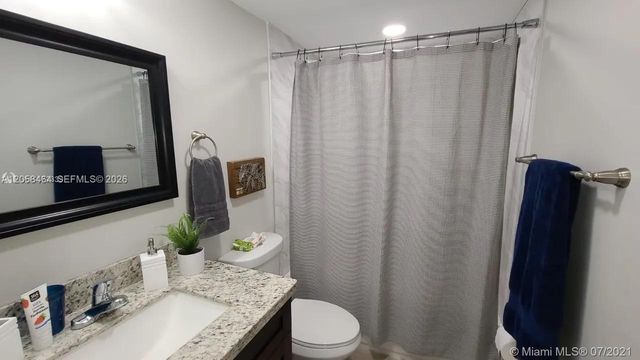8015 SW 107th Ave 222, Miami, FL 33173