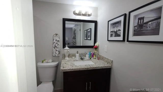 8015 SW 107th Ave 222, Miami, FL 33173