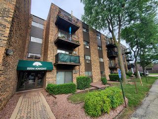8894 Knight Avenue 211, Des Plaines, IL 60016