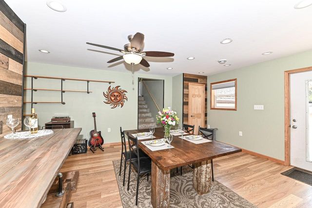 3023 Graydon AVENUE, East Troy, WI 53120