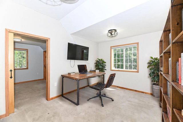 3023 Graydon AVENUE, East Troy, WI 53120