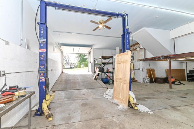 3023 Graydon AVENUE, East Troy, WI 53120