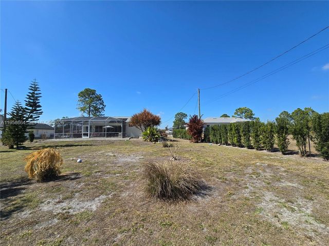 1220 Mckinley, Lehigh Acres, FL 33972