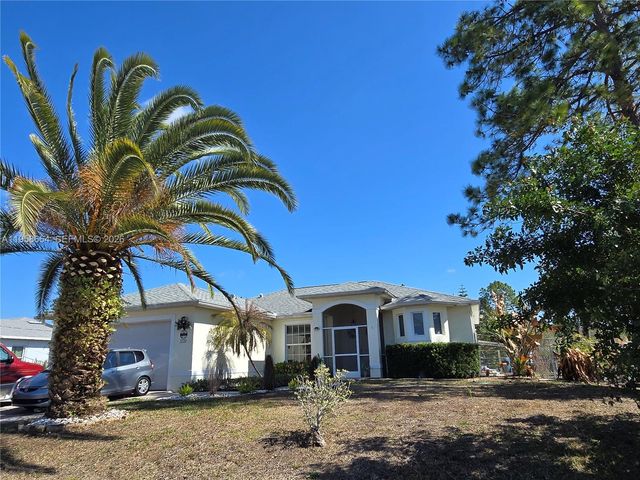 1220 Mckinley, Lehigh Acres, FL 33972