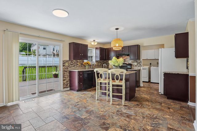 1289 MEADOWVIEW DR, Pottstown, PA 19464