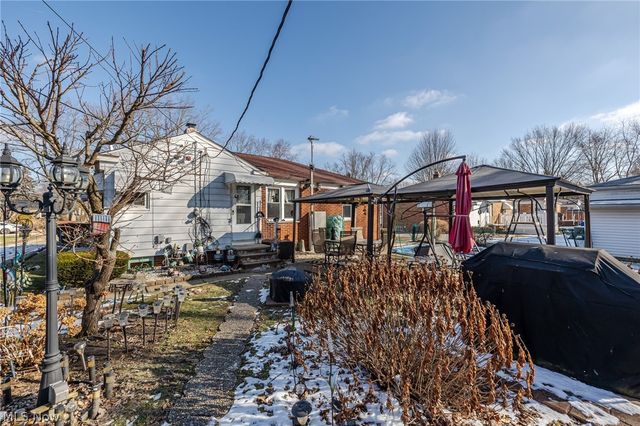 37891 Lake Drive, Avon, OH 44011