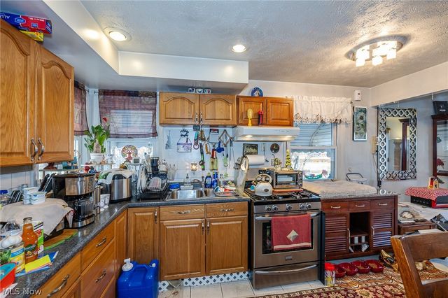 37891 Lake Drive, Avon, OH 44011