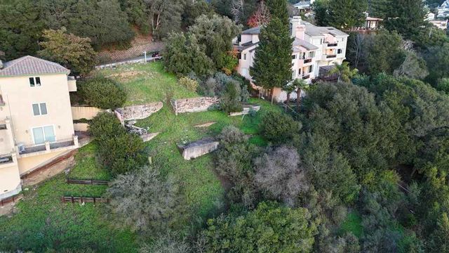 142 Gravatt Dr, Berkeley, CA 94705