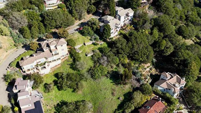 142 Gravatt Dr, Berkeley, CA 94705