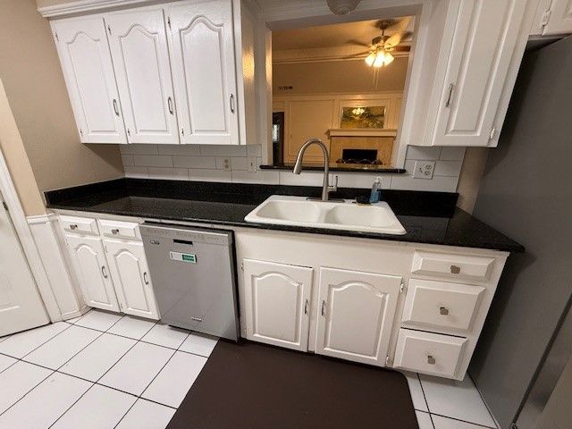 6918 LA MANGA Drive, Dallas, TX 75248