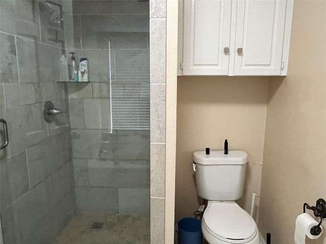 6918 LA MANGA Drive, Dallas, TX 75248