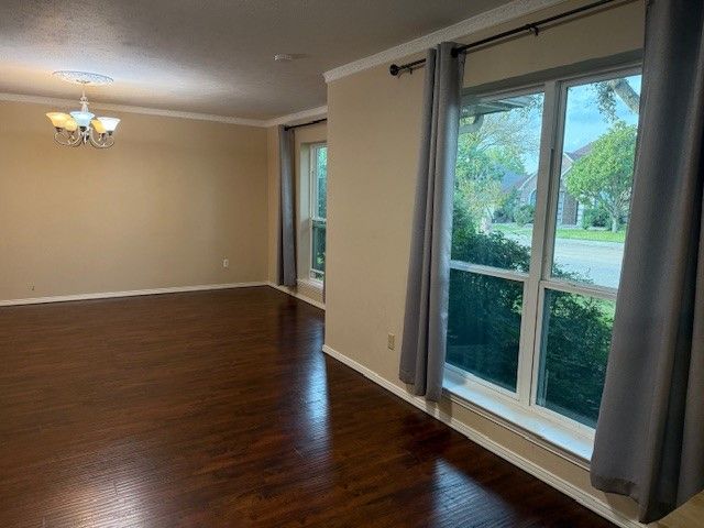 6918 LA MANGA Drive, Dallas, TX 75248