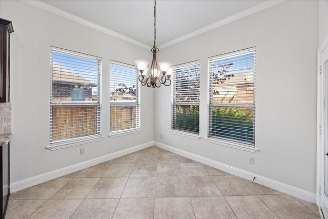 134 Pinewood Avenue, Red Oak, TX 75154