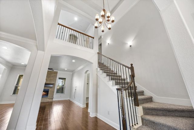 134 Pinewood Avenue, Red Oak, TX 75154