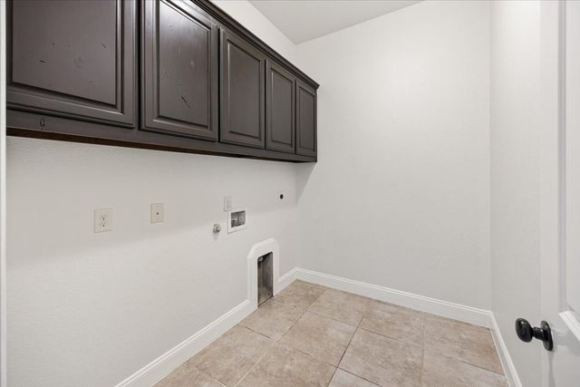 134 Pinewood Avenue, Red Oak, TX 75154