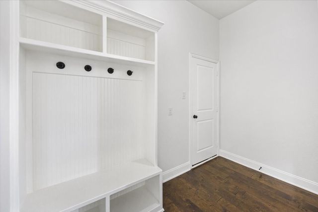 134 Pinewood Avenue, Red Oak, TX 75154