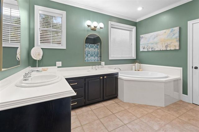 1056 Kincade Court, Lake Charles, LA 70611