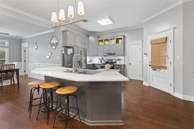 1056 Kincade Court, Lake Charles, LA 70611