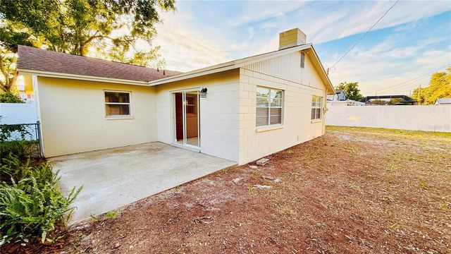 6409 ROSEWOOD DRIVE, Tampa, FL 33615