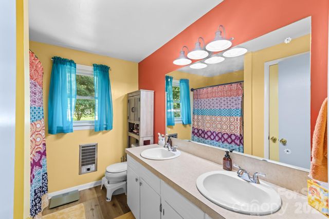 4671 Crystal Street, Claremont, NC 28610