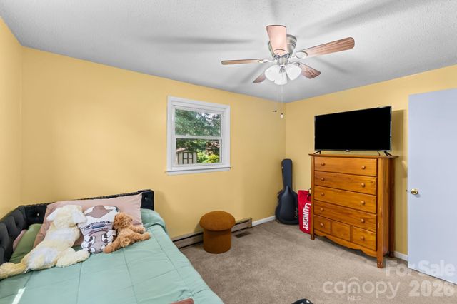 4671 Crystal Street, Claremont, NC 28610