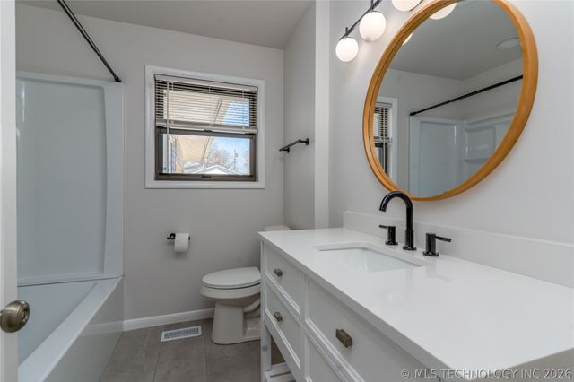 5428 E 24th Place, Tulsa, OK 74114