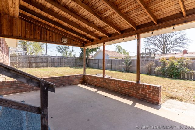 5428 E 24th Place, Tulsa, OK 74114