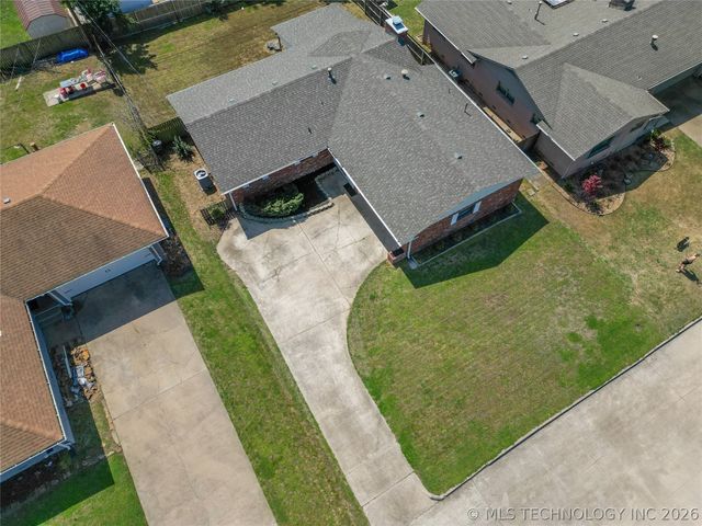 5428 E 24th Place, Tulsa, OK 74114