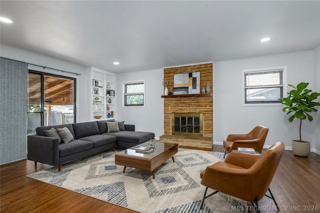 5428 E 24th Place, Tulsa, OK 74114