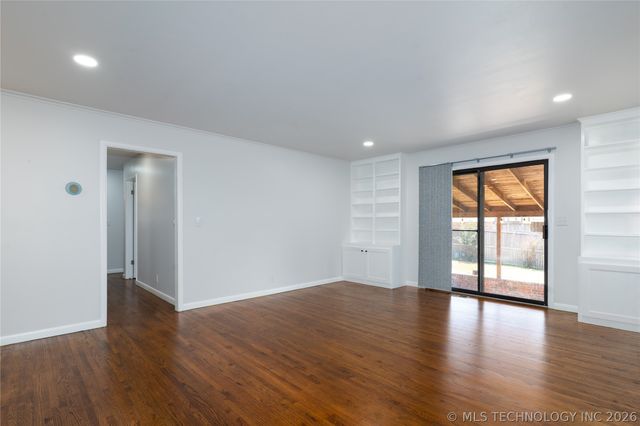 5428 E 24th Place, Tulsa, OK 74114