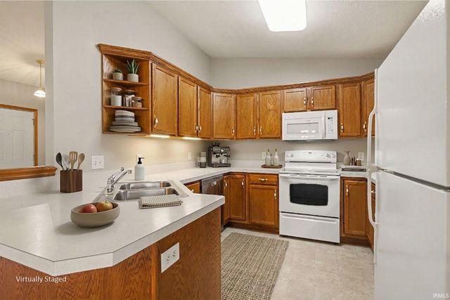 1122 Park Meadows Drive, Goshen, IN 46526