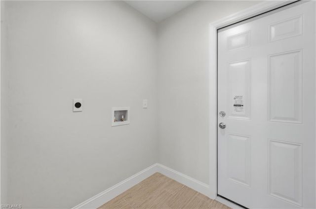 306 18th TER, Cape Coral, FL 33990