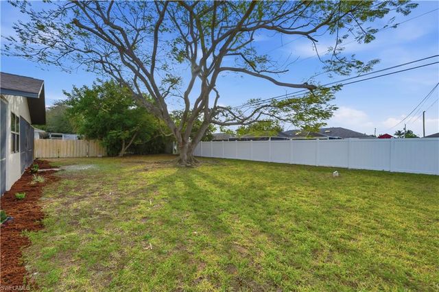 306 18th TER, Cape Coral, FL 33990