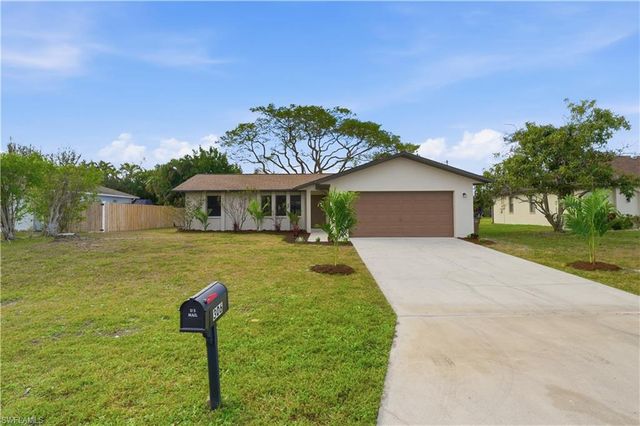 306 18th TER, Cape Coral, FL 33990