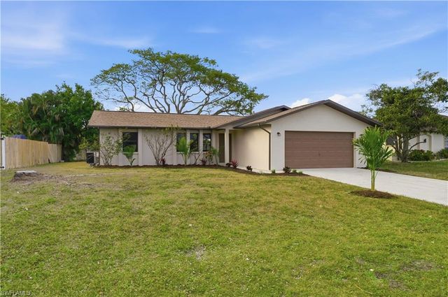 306 18th TER, Cape Coral, FL 33990