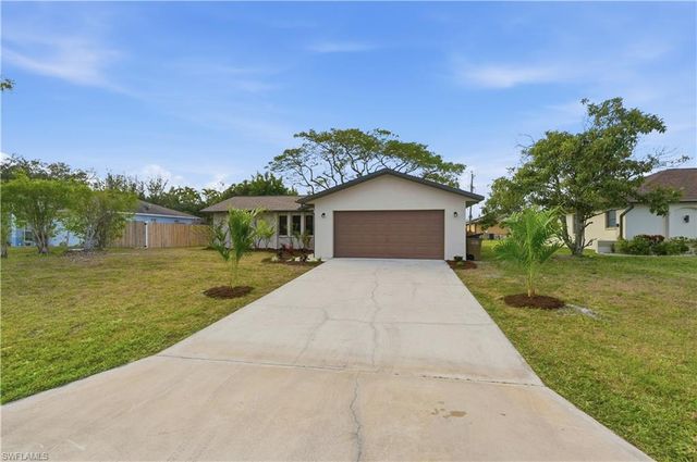 306 18th TER, Cape Coral, FL 33990