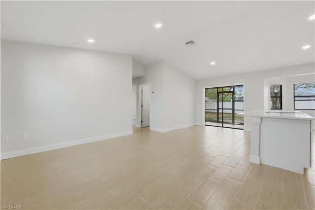 306 18th TER, Cape Coral, FL 33990