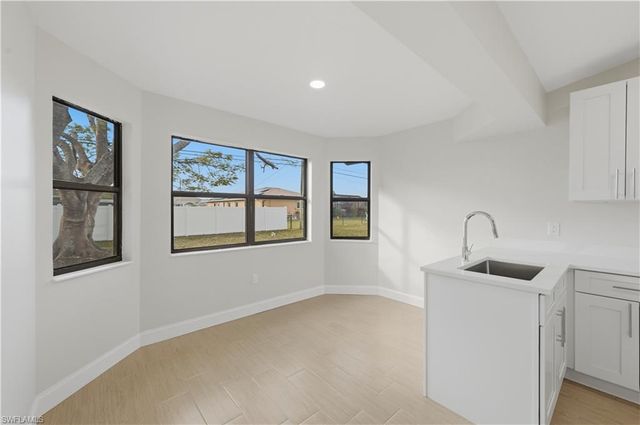 306 18th TER, Cape Coral, FL 33990