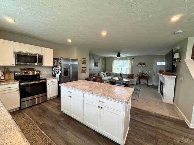5935 Regatta Drive, Middletown, OH 45042