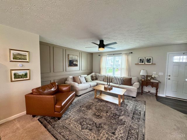 5935 Regatta Drive, Middletown, OH 45042