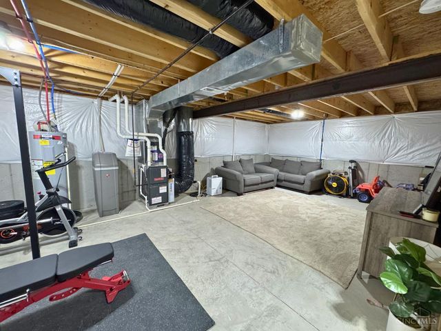 5935 Regatta Drive, Middletown, OH 45042