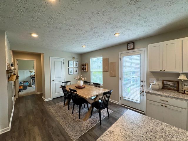 5935 Regatta Drive, Middletown, OH 45042