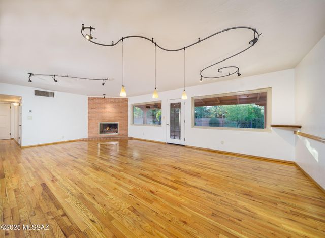 4203 E 6th Street, Tucson, AZ 85711