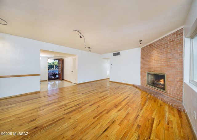 4203 E 6th Street, Tucson, AZ 85711