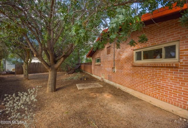 4203 E 6th Street, Tucson, AZ 85711