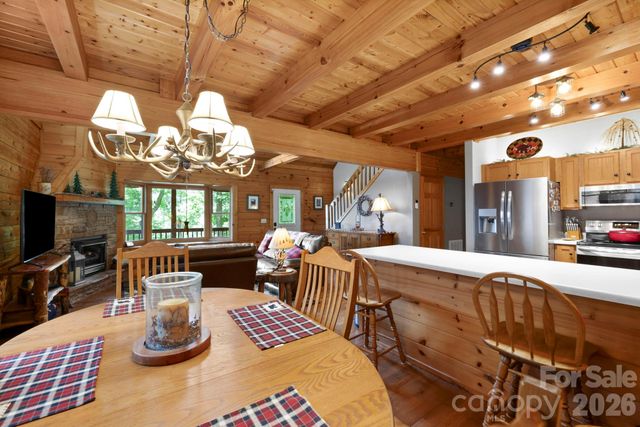 394 Hickory Drive, Waynesville, NC 28786