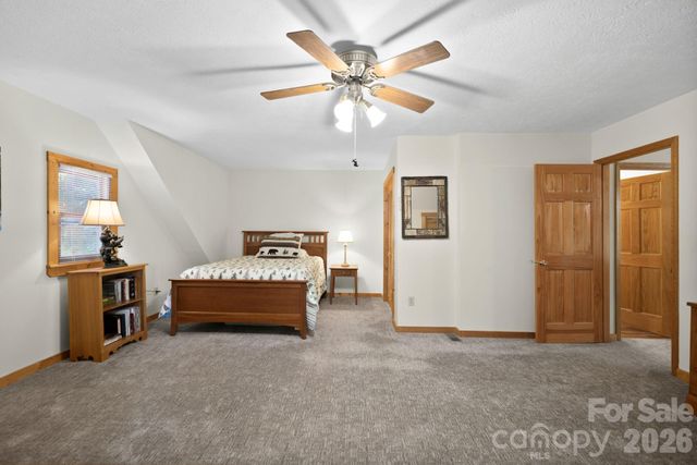 394 Hickory Drive, Waynesville, NC 28786
